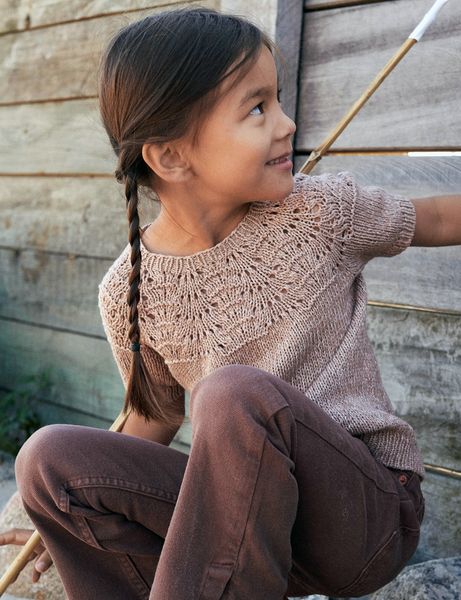 Hovedbilde Lille Peacock Tee oppskrift Le Knit*