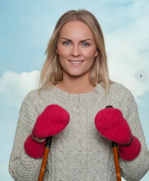 Hovedbilde Gratis oppskrift 9-5 Strikk og tov Votter i Finull fra ...