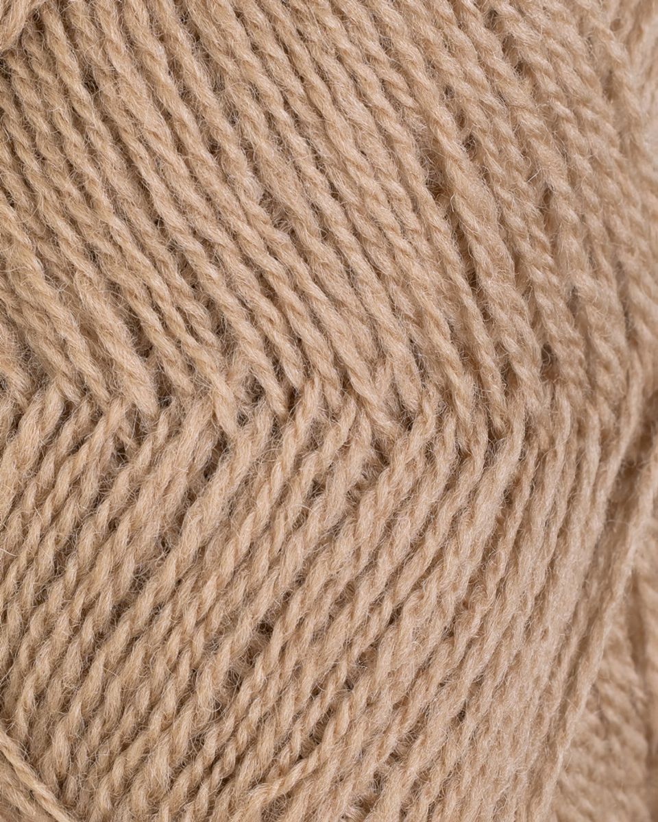 Rauma Finull 4077 Sand garn