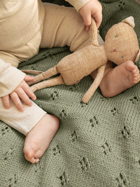 Hovedbilde 2406-5 Kløverteppe fra Sandnes garn oppskrift