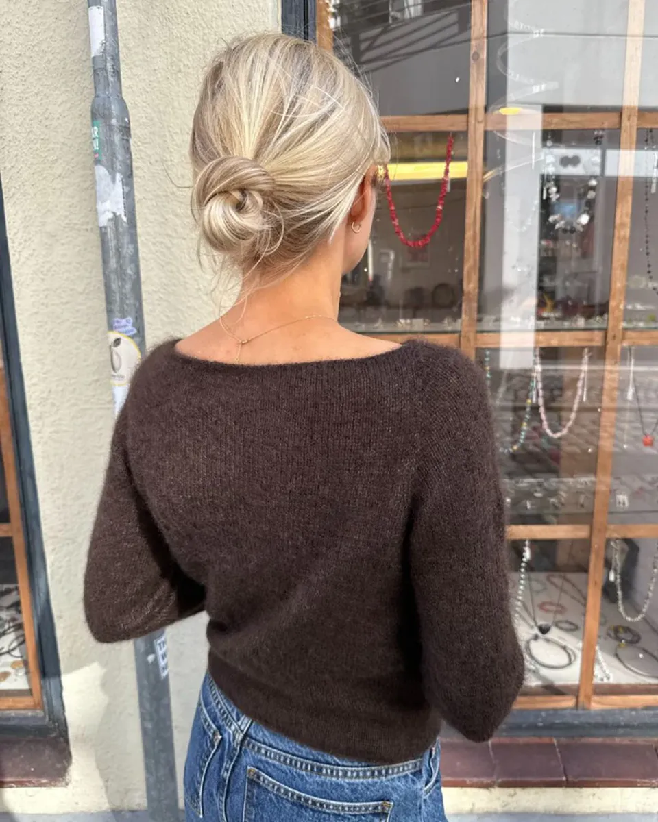 Valerie Blouse  oppskrift fra PetiteKnit