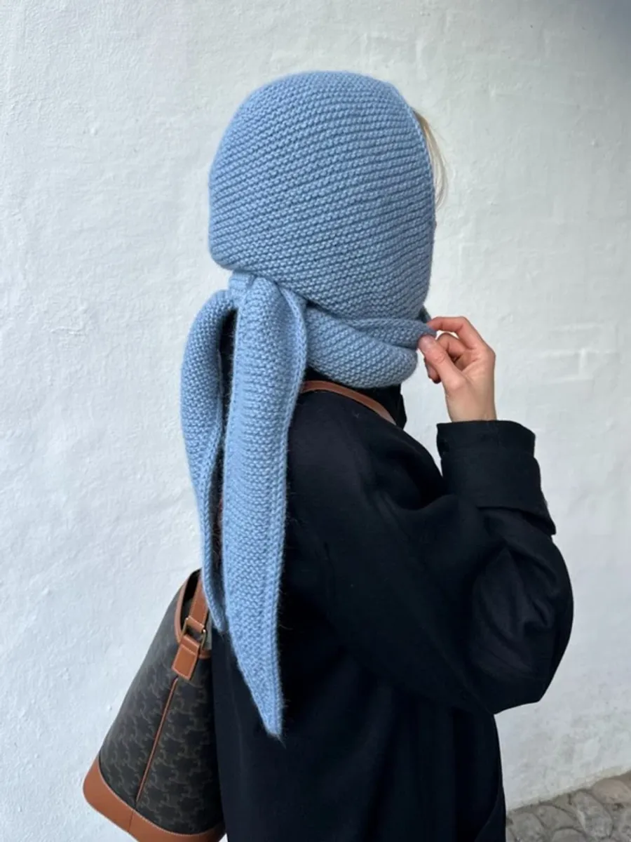 Sophie Hood oppskrift fra PetiteKnit