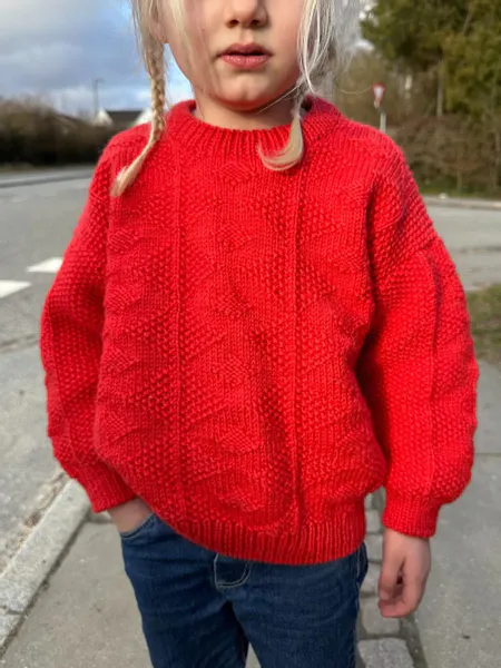 Hovedbilde Esther Sweater Junior PetiteKnit oppskrift